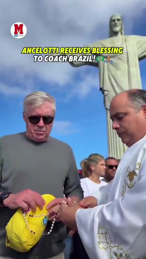 即将带巴西征战世预赛，安切洛蒂在里约基督像下接受神父圣水祝福